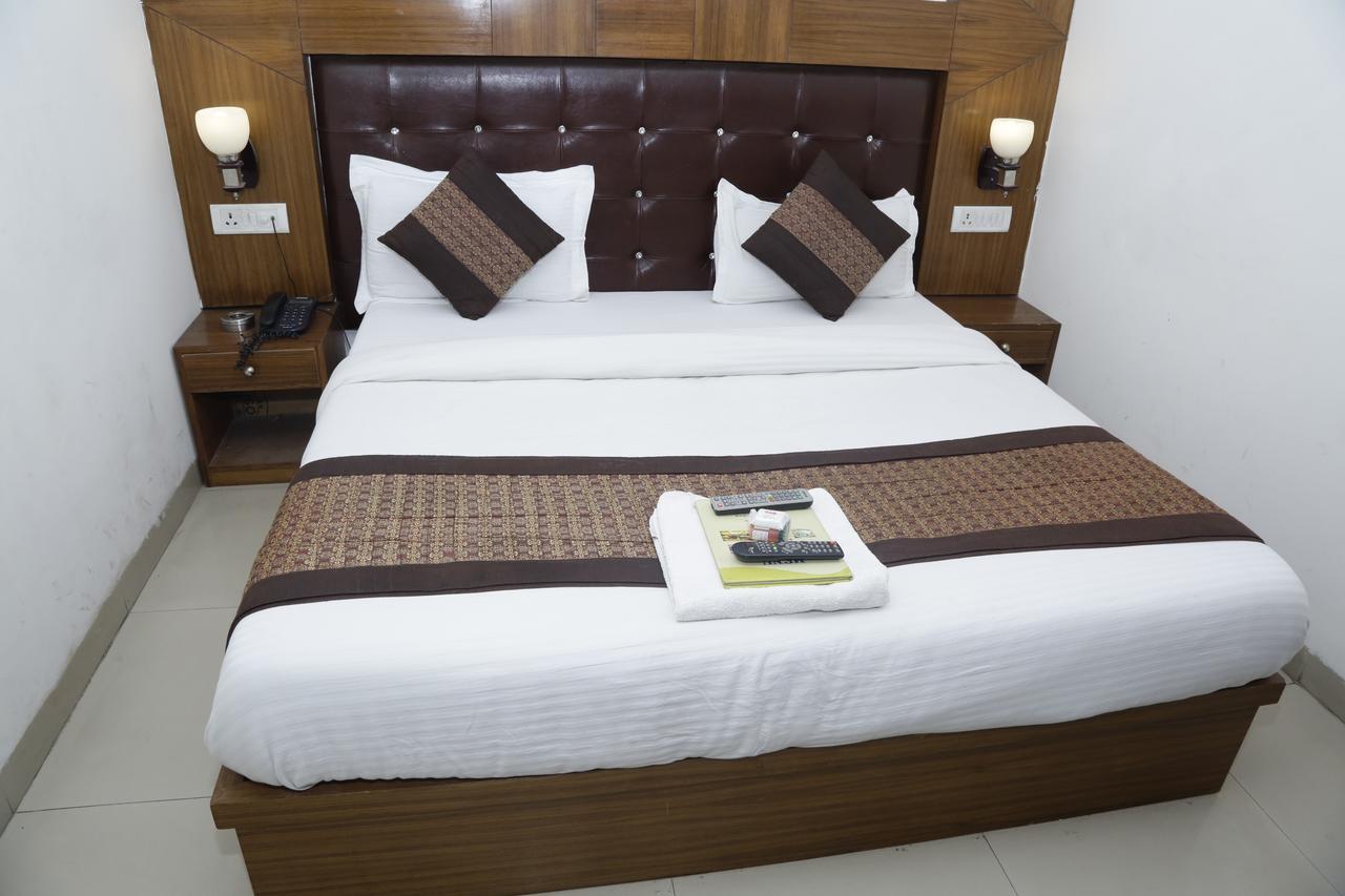 Vishal Hotel By Comfort Rooms New Delhi Buitenkant foto
