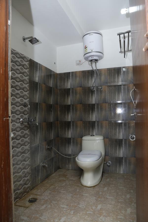 Vishal Hotel By Comfort Rooms New Delhi Buitenkant foto