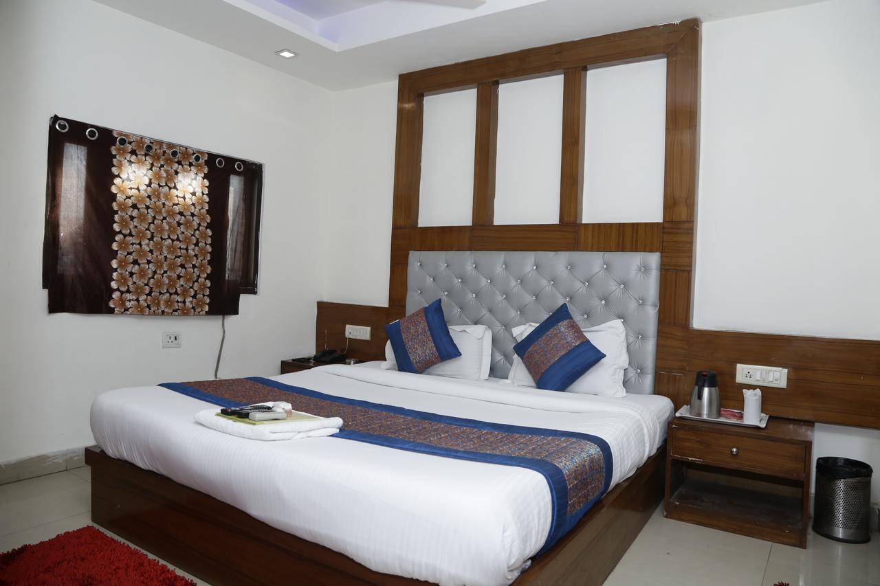 Vishal Hotel By Comfort Rooms New Delhi Buitenkant foto