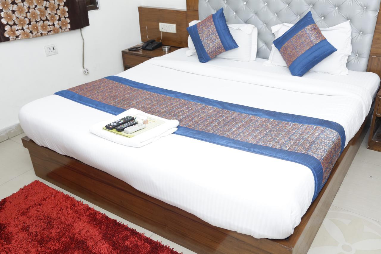 Vishal Hotel By Comfort Rooms New Delhi Buitenkant foto